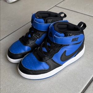 Nike Kids Court Borough Mid 2 High Tops 9C